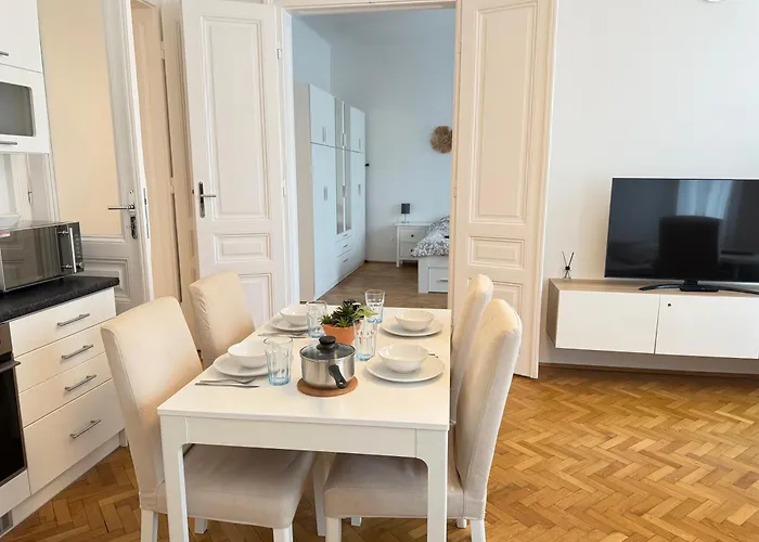 Stilvolles Zentrales Im Schoensten Wiens - Parking Upon Request Apartment Vienna